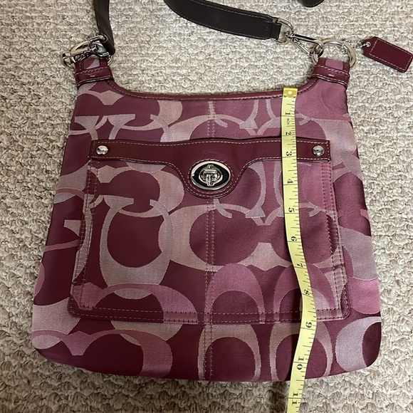 Vintage Coach Purple With Black Leather Logo Print Crossbody Bag 10.5” by 10.5” - Picture 3 of 7